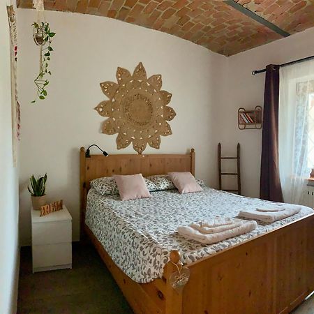 Апартаменты La Casa Rosa Piobesi d'Alba Экстерьер фото